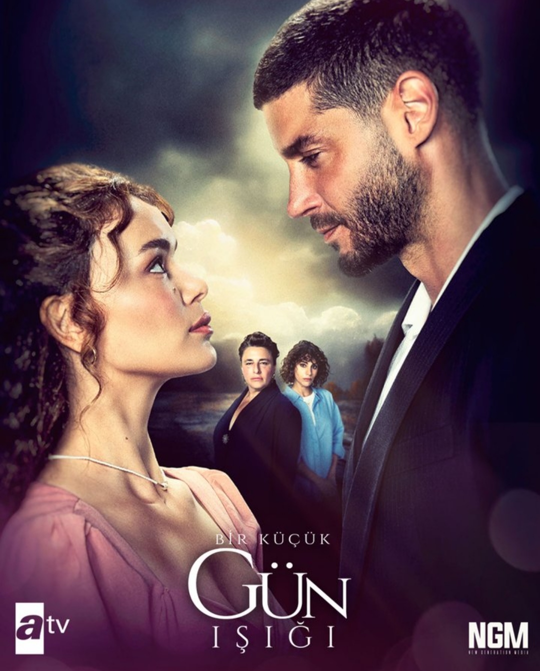 مسلسل القليل من ضوء النهار الحلقة 8